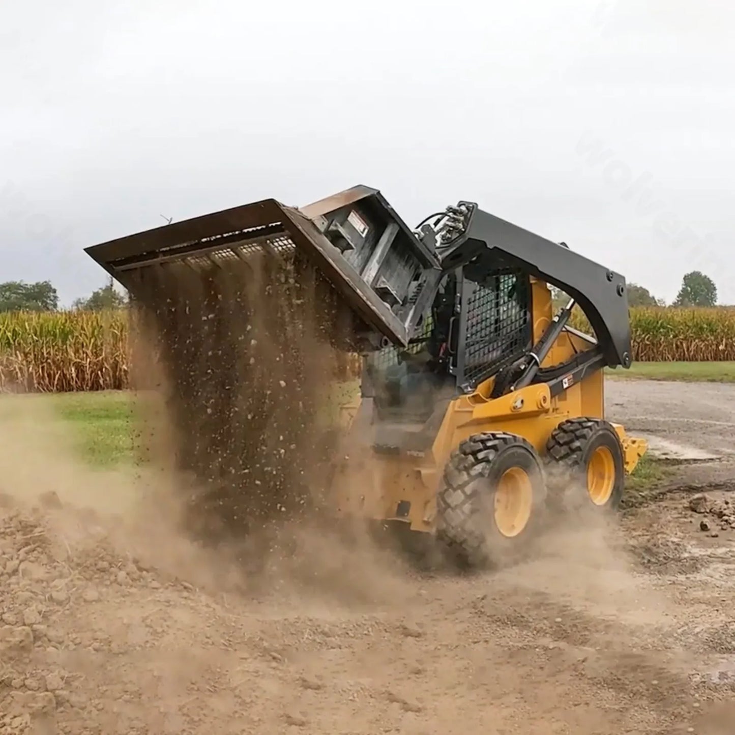 Skid_Steer_Screening_Bucket_working diagram