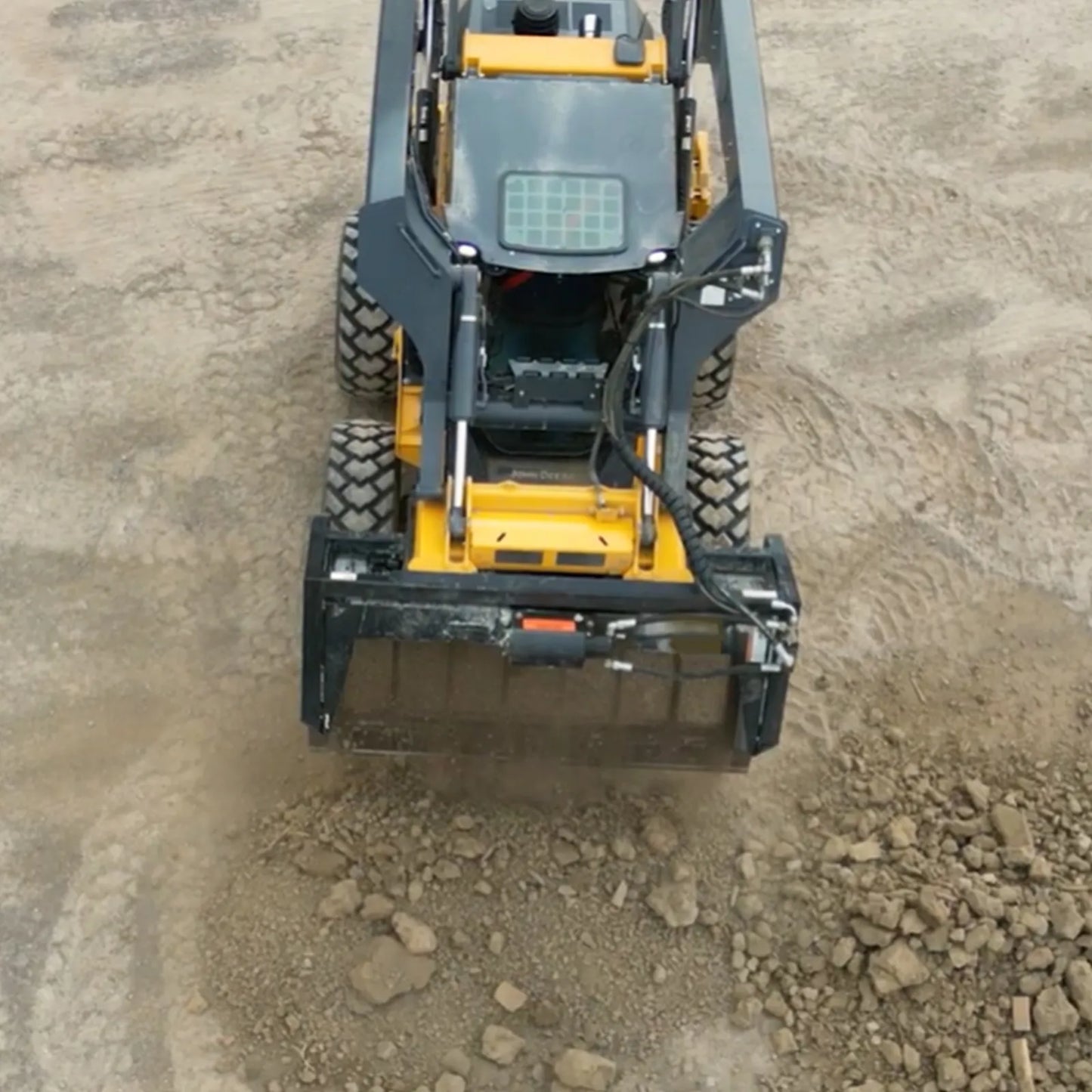 Skid_Steer_Screening_Bucket_comparison chart
