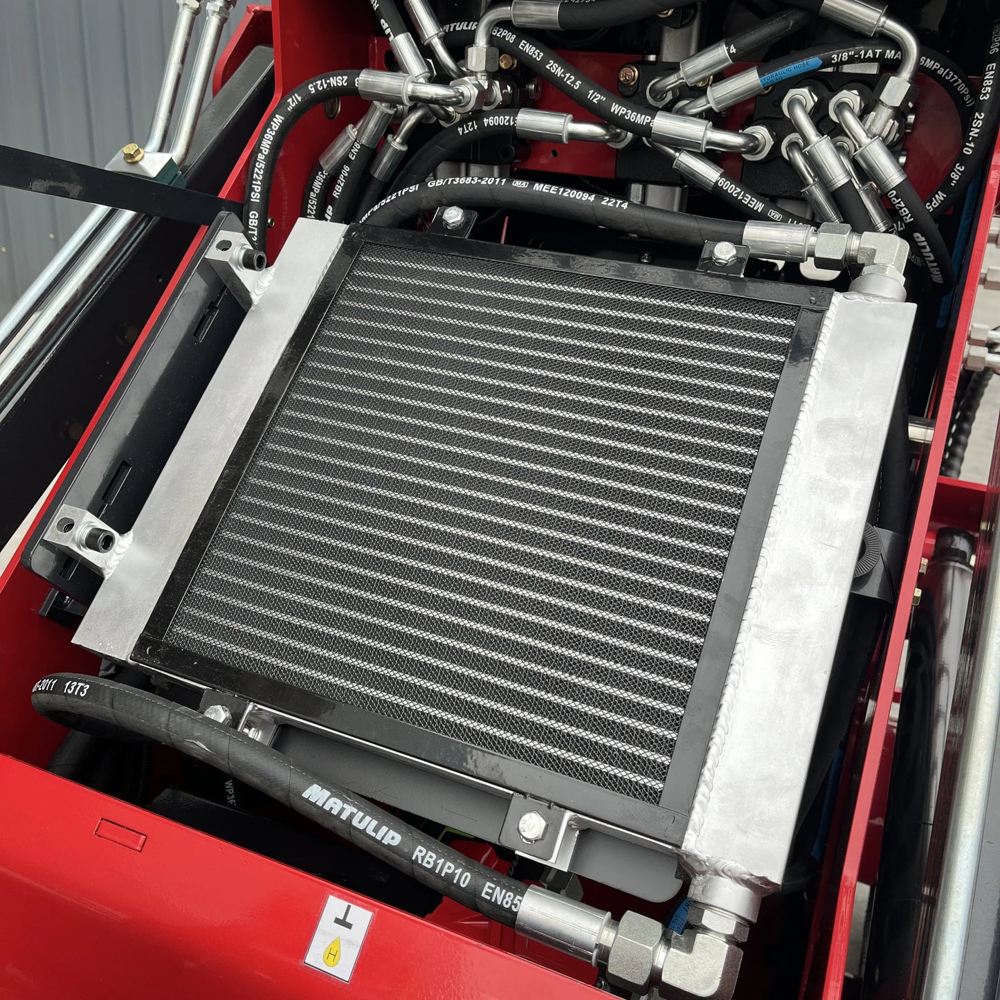 skid_steer_loader_t460a_red_top detail