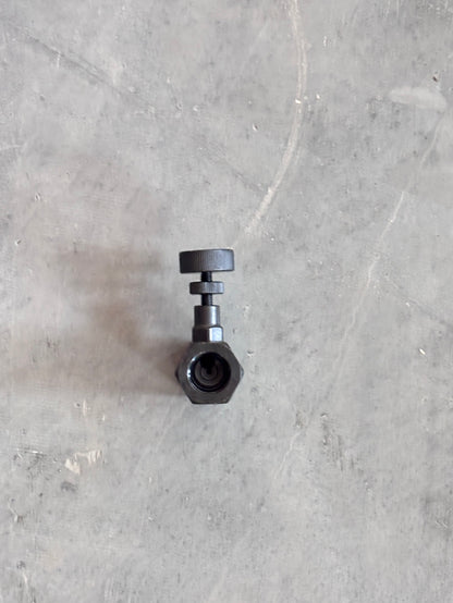 Bidirectional throttle valve